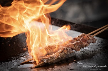 Wagyu Blacks skewer cooking.
