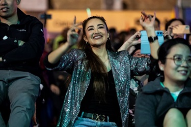 Cabramatta_Moon_Festival_Crowd_Enjoying_Entertainment.jpg